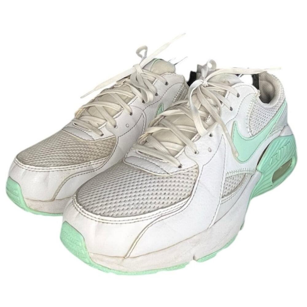 Womens Nike Air Max Excee FZ3769-100 Leather Athletic Sneaker Size 8.5 White - Picture 2 of 6
